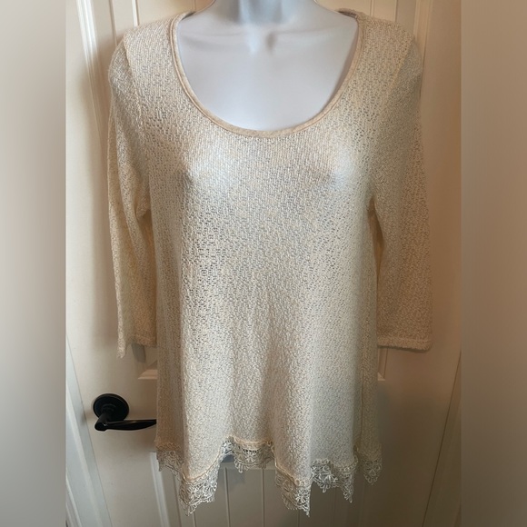 Women’s Wrangler Scoop Neck Oatmeal Knit Lace Hem Tunic, Size Medium - Picture 3 of 6